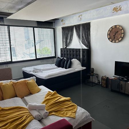 Apartment Am Schwedenplatz Вена Экстерьер фото
