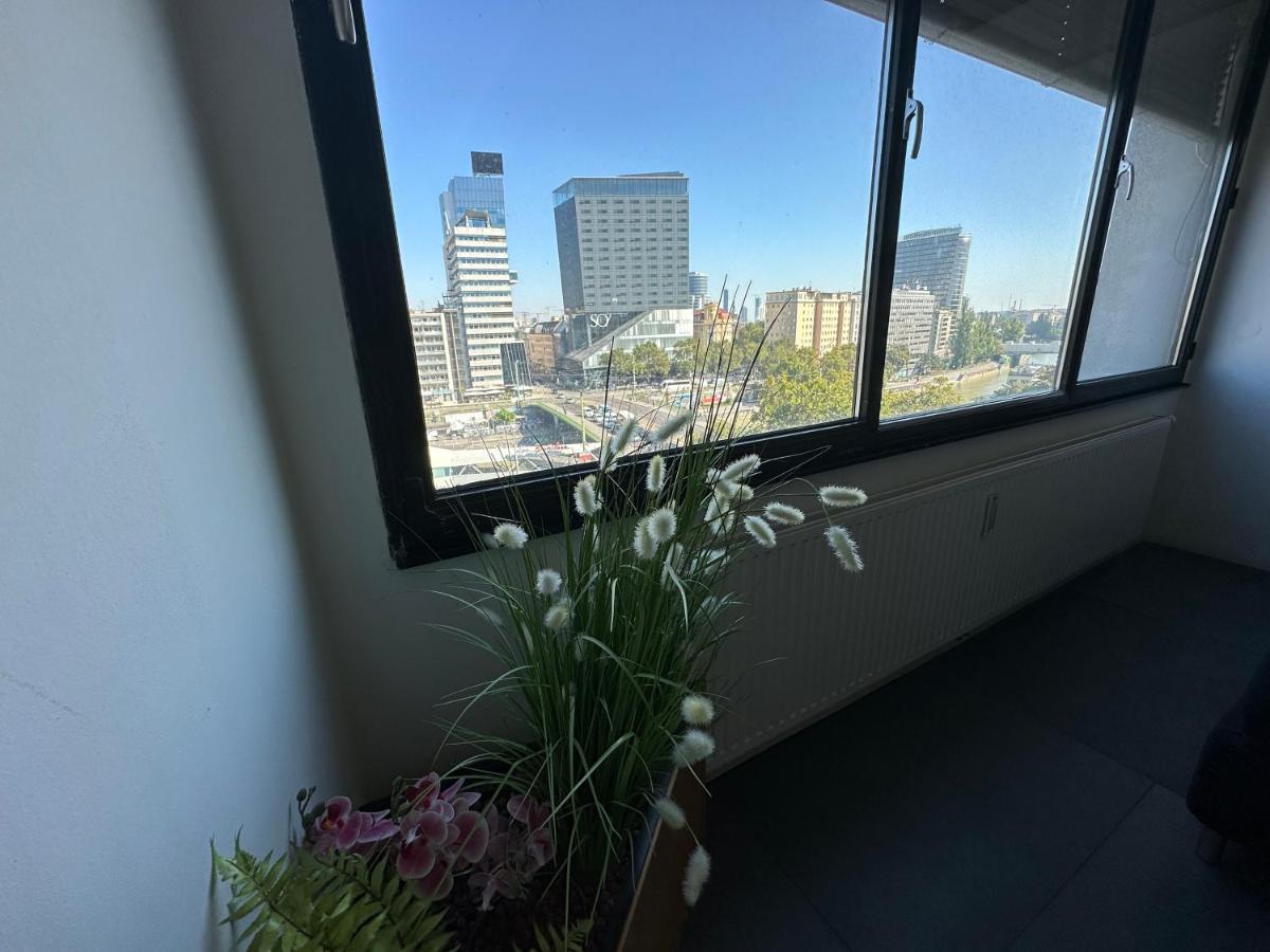 Apartment Am Schwedenplatz Вена Экстерьер фото